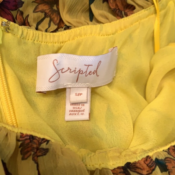 Scripted Yellow Floral Ruffle Dress - Picture 3 of 3